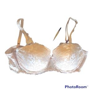 Victoria Secret -Body By Victoria- Cream- Lace Bra Lined Demi